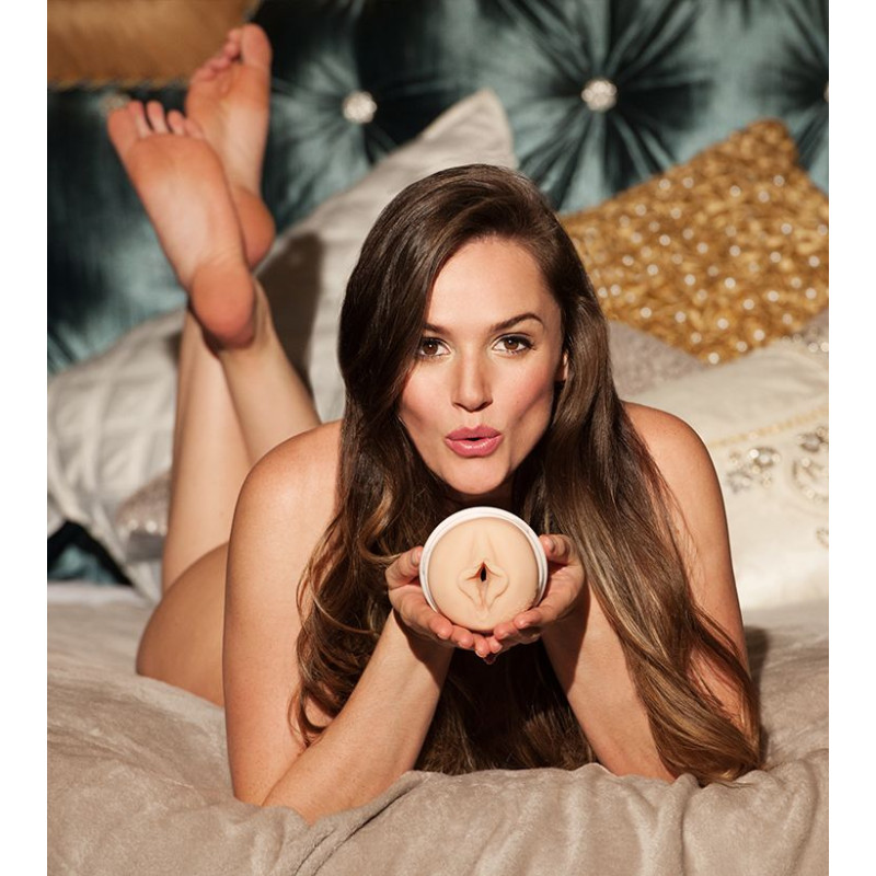 Мастурбатор Fleshlight Girls: Tori Black Torrid (SIGNATURE COLLECTION) Мастурбатор Fleshlight Girls: Tori Black Torrid (SIGNATURE COLLECTION)