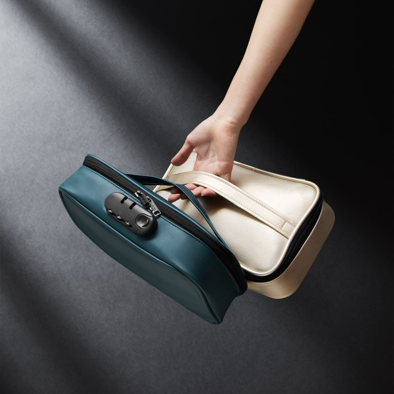 Кейс для іграшок Dorcel DISCREET BOX LUXURY GOLD, кодовий замок, 27×16×7,62 см Кейс для іграшок Dorcel DISCREET BOX LUXURY GOLD, кодовий замок, 27×16×7,62 см