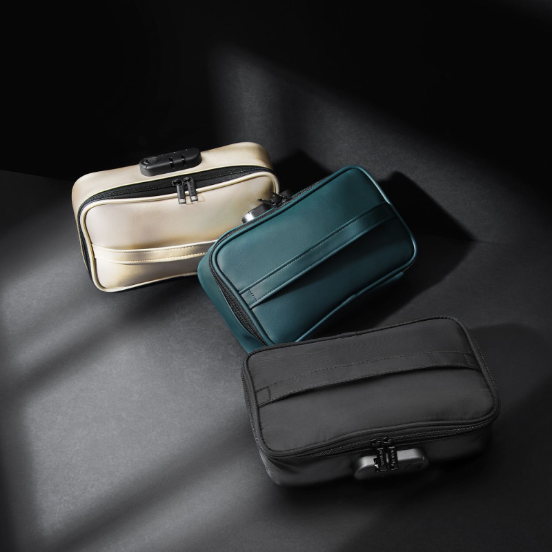 Кейс для игрушек Dorcel DISCREET BOX LUXURY GREEN, кодовый замок, 27×16×7,62 см Кейс для игрушек Dorcel DISCREET BOX LUXURY GREEN, кодовый замок, 27×16×7,62 см