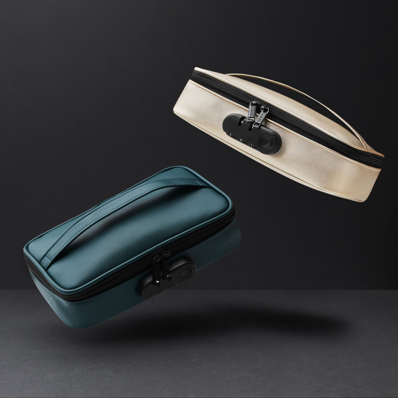 Кейс для игрушек Dorcel DISCREET BOX LUXURY GREEN, кодовый замок, 27×16×7,62 см Кейс для игрушек Dorcel DISCREET BOX LUXURY GREEN, кодовый замок, 27×16×7,62 см