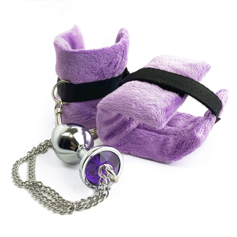 Наручники с металлической анальной пробкой Art of Sex Handcuffs with Metal Anal Plug size M Purple Наручники с металлической анальной пробкой Art of Sex Handcuffs with Metal Anal Plug size M Purple