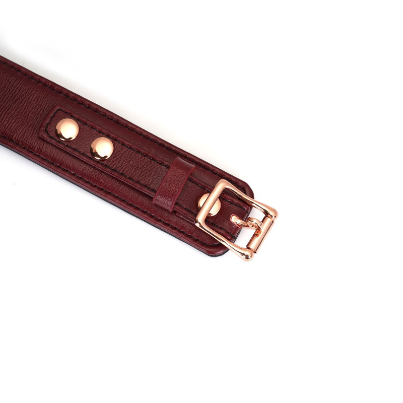 Кожаный ошейник с поводком Liebe Seele Wine Red Curved Collar, замок-сердечко Кожаный ошейник с поводком Liebe Seele Wine Red Curved Collar, замок-сердечко