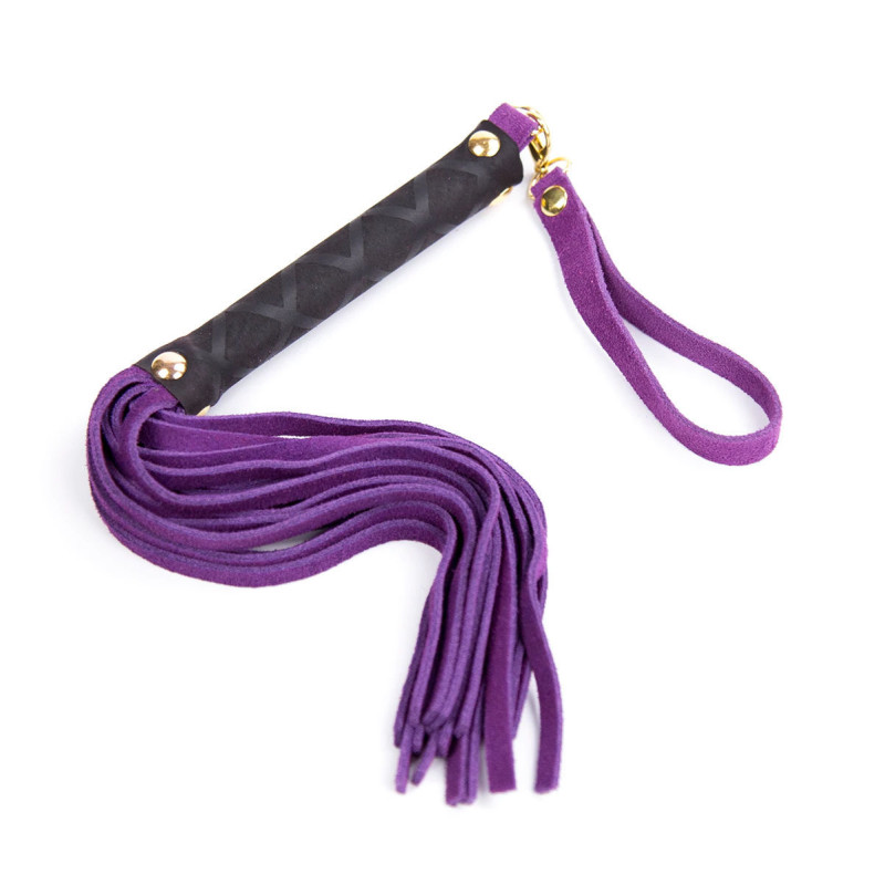 Флоггер DS Fetish Leather flogger S purple 27 см Флоггер DS Fetish Leather flogger S purple 27 см