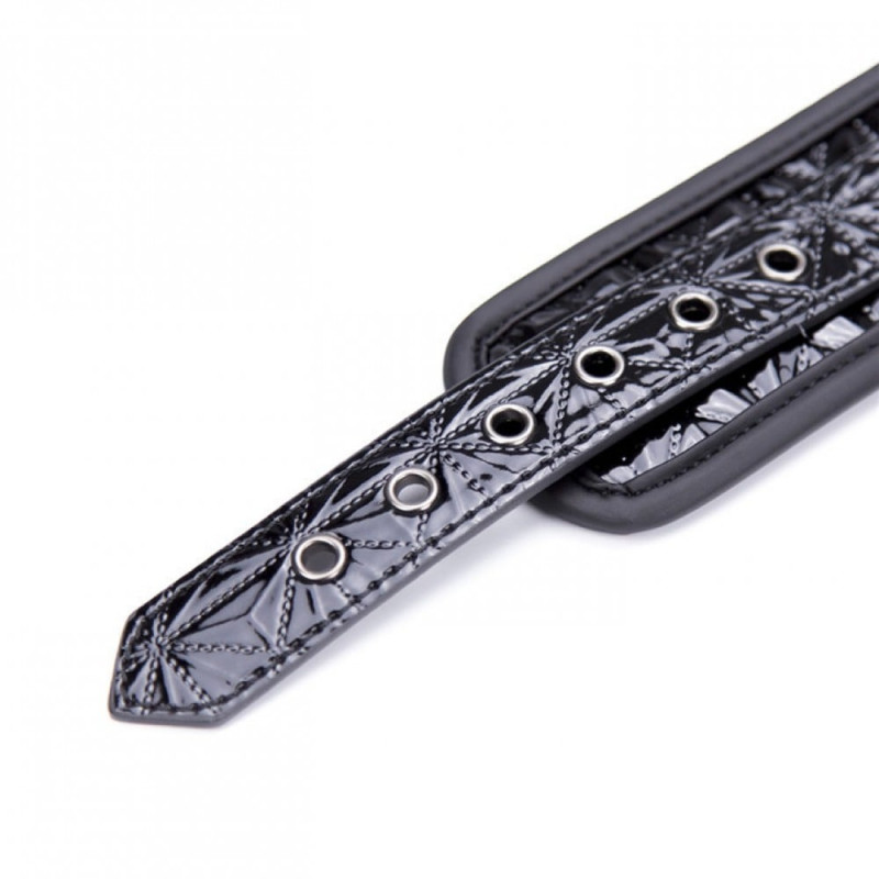 Розпірка з наручниками та поножами DS Fetish, лакірована, Чорна Розпірка з наручниками та поножами DS Fetish, лакірована, Чорна