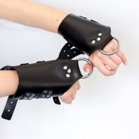 Манжеты для подвеса за руки Art of Sex Kinky Hand Cuffs For Suspension из натуральной кожи, Черные