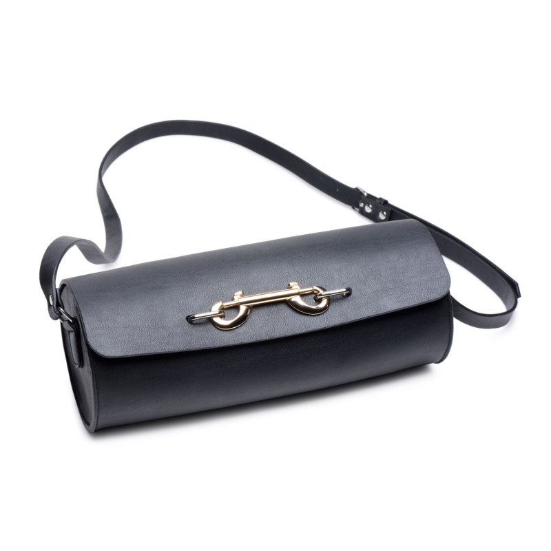 Набор БДСМ с дорожной сумкой Master Series: Bow — Luxury BDSM Set With Travel Bag, 11 предметов Набор БДСМ с дорожной сумкой Master Series: Bow — Luxury BDSM Set With Travel Bag, 11 предметов