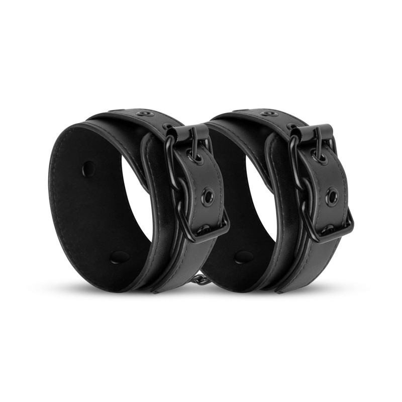 Наручники Bedroom Fantasies: Faux Leather Handcuffs One Size, черные Наручники Bedroom Fantasies: Faux Leather Handcuffs One Size, черные