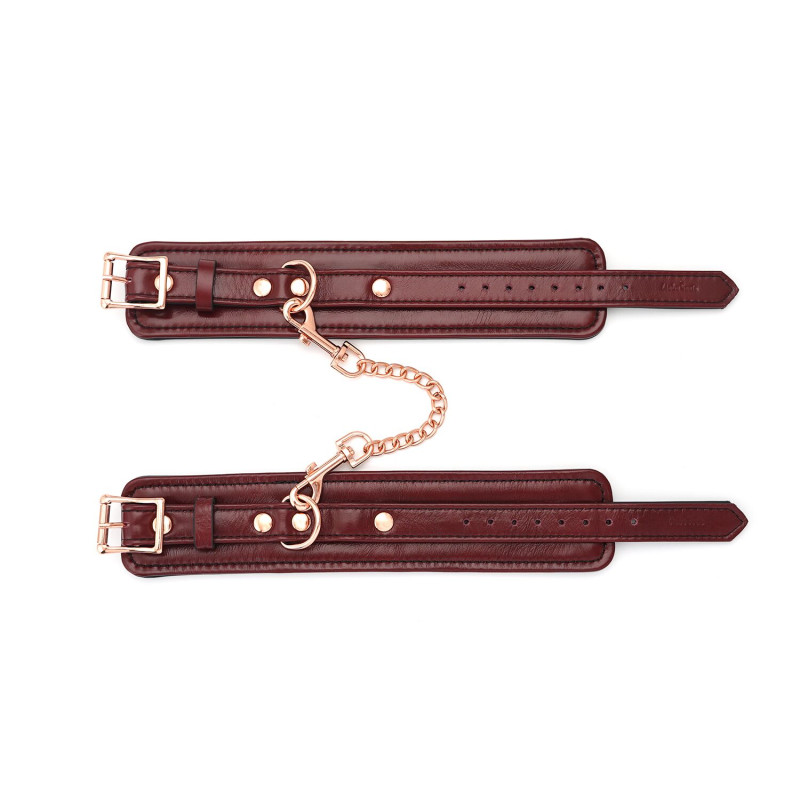 Кожаные поножи Liebe Seele Wine Red Ankle Cuffs, съемная цепочка-крепление Кожаные поножи Liebe Seele Wine Red Ankle Cuffs, съемная цепочка-крепление