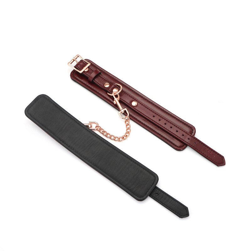 Кожаные поножи Liebe Seele Wine Red Ankle Cuffs, съемная цепочка-крепление Кожаные поножи Liebe Seele Wine Red Ankle Cuffs, съемная цепочка-крепление