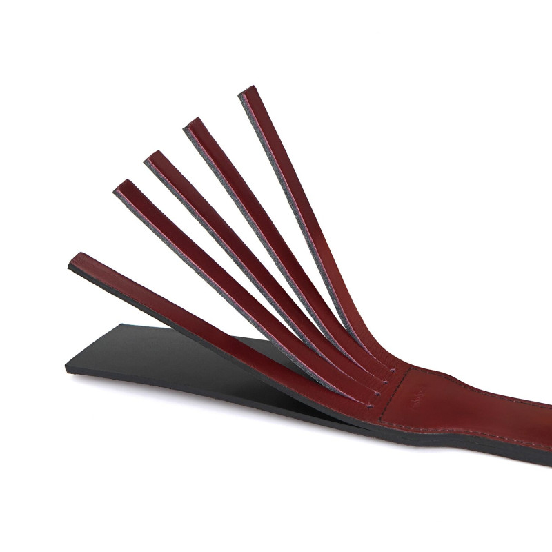 Двусторонний паддл Liebe Seele Wine Red Spanking Paddle, натуральная кожа Двусторонний паддл Liebe Seele Wine Red Spanking Paddle, натуральная кожа
