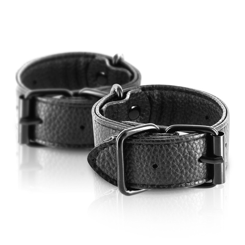Наручники Fetish Tentation Adjustable Handcuffs, регулируемые, съемная цепочка с карабинами Наручники Fetish Tentation Adjustable Handcuffs, регулируемые, съемная цепочка с карабинами