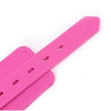 Силиконовые наручники DS Fetish Silicone hand cuff pink