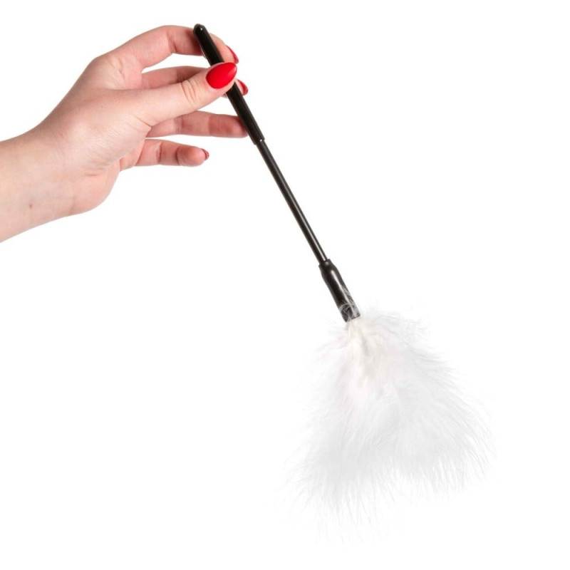 Тиклер из белых перьев DS Fetish на длинной ручке 40см