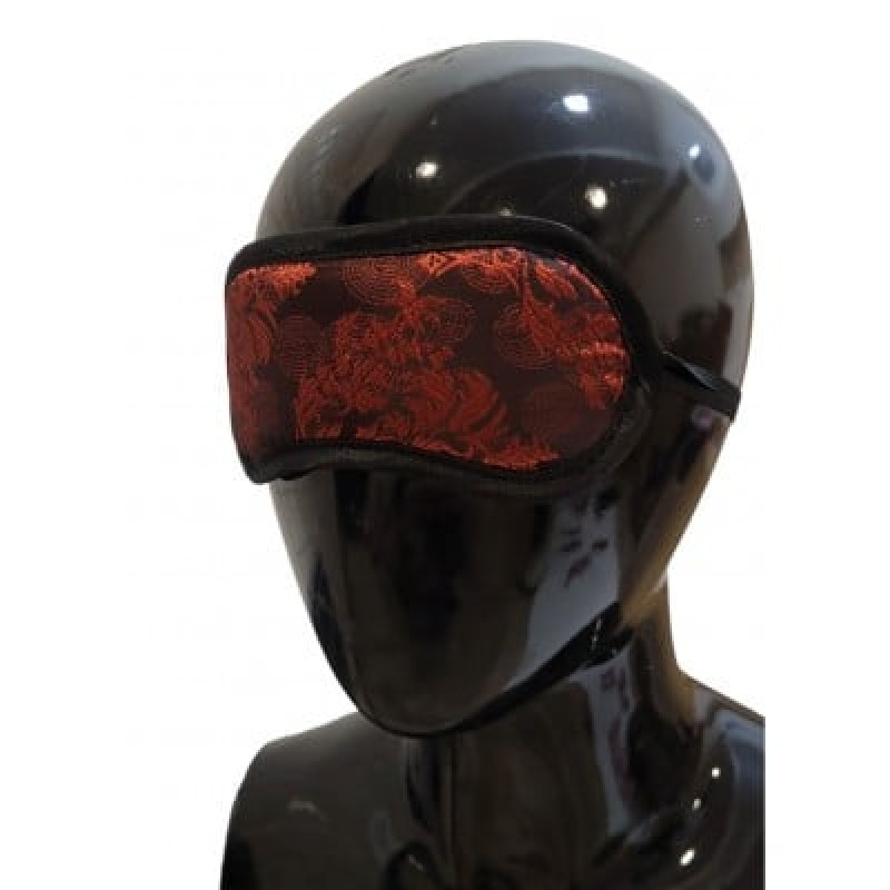 Маска на очі м'яка DS Fetish з червоною вишивкою, чорна Маска на очі м'яка DS Fetish з червоною вишивкою, чорна