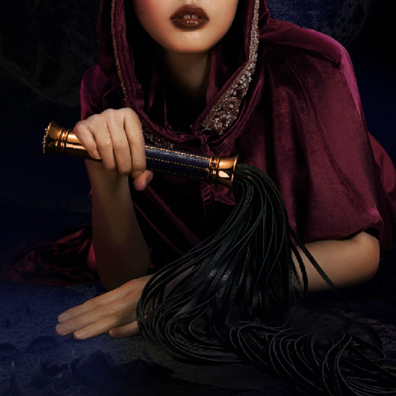 Флогер из итальянской кожи UPKO Black Label Collection, ручная работа Флогер из итальянской кожи UPKO Black Label Collection, ручная работа