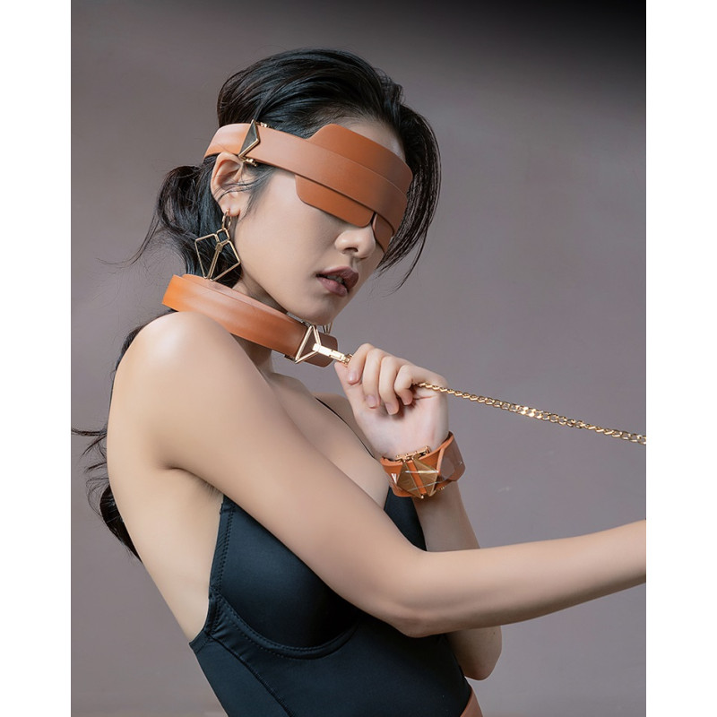 Маска на глаза кожаная Lockink коричневая Маска на глаза кожаная Lockink коричневая