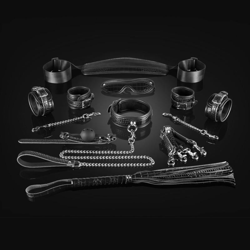 Набір Liebe Seele Temptation Bondage 8pcs Kit, фіксатори, нашийник з повідцем, кляп, флогер, маска Набір Liebe Seele Temptation Bondage 8pcs Kit, фіксатори, нашийник з повідцем, кляп, флогер, маска