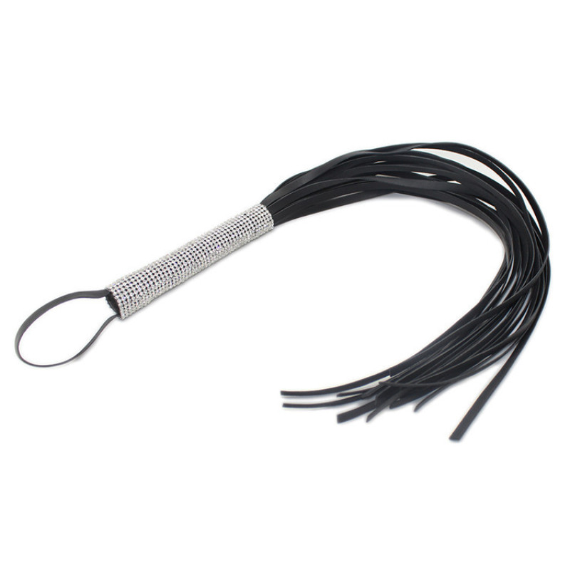 Флогер со стразами DS Fetish Flogger diamond L black, 70 см Флогер со стразами DS Fetish Flogger diamond L black, 70 см