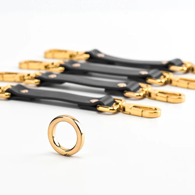 Хрестовина UPKO Bondage Boutique leather Hogtie, італійська шкіра Хрестовина UPKO Bondage Boutique leather Hogtie, італійська шкіра