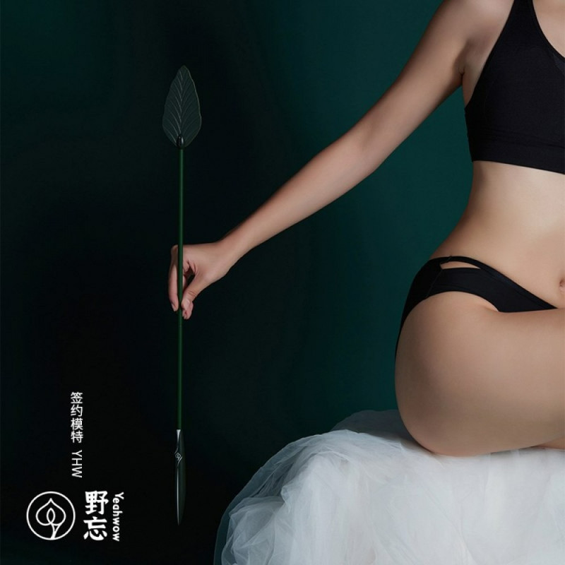 Стек у формі листа з подовжувачем Lockink Чорний Стек у формі листа з подовжувачем Lockink Чорний