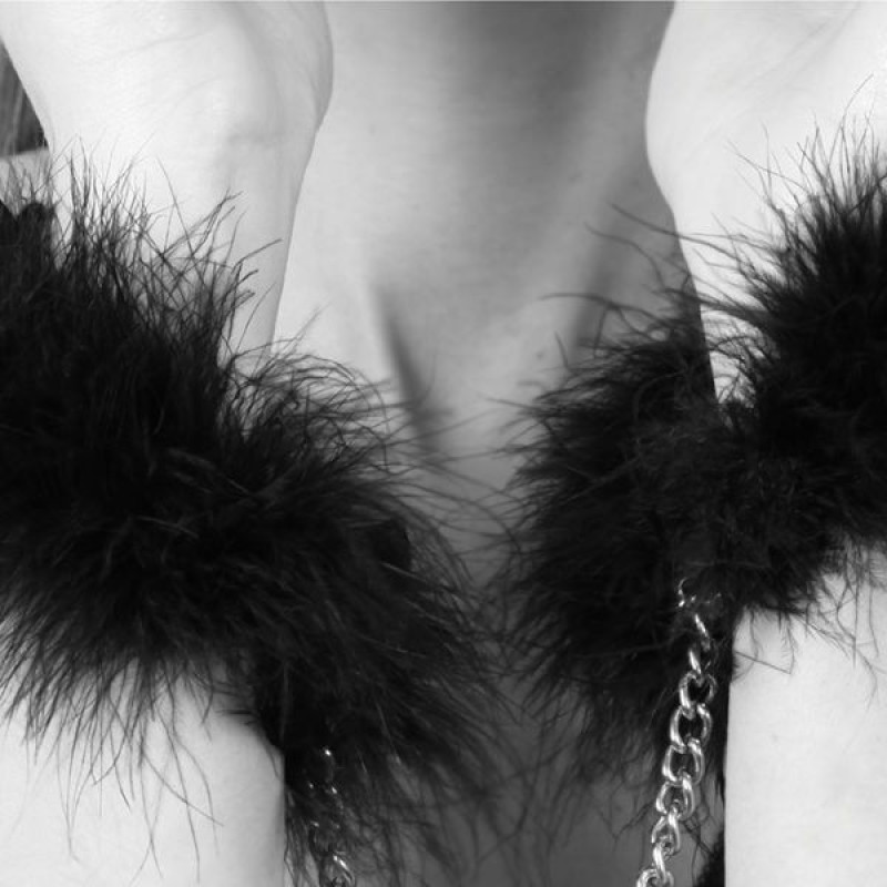 Пухнасті наручники Bijoux Indiscrets Za za zu - feahter handcuffs Пухнасті наручники Bijoux Indiscrets Za za zu - feahter handcuffs