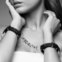 Наручники Bijoux Indiscrets MAZE Thin Handcuffs Черные