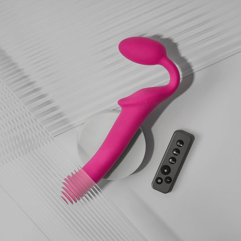 Безремінний страпон з вібрацією Strap-On-Me Vibrating Fuchsia M, діаметр 3,8 см, пульт ДК, регульований