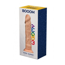 Фаллоимитатор Wooomy Booom, с присоской, совместимый с трусиками для страпона, 19,3х4,3 см.