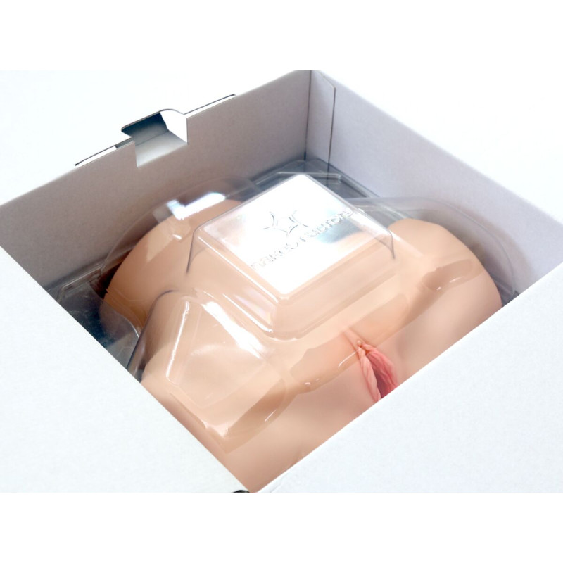 Мастурбатор-півторс Naked Factory LAURA, вагіна + анус, дуже реалістичний, наскрізний