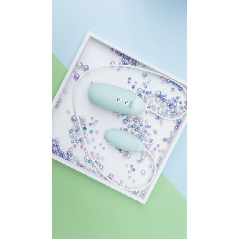 Вакуумный стимулятор с виброяйцом 2-в-1 KisToy Miss VV Голубой Вакуумный стимулятор с виброяйцом 2-в-1 KisToy Miss VV Голубой