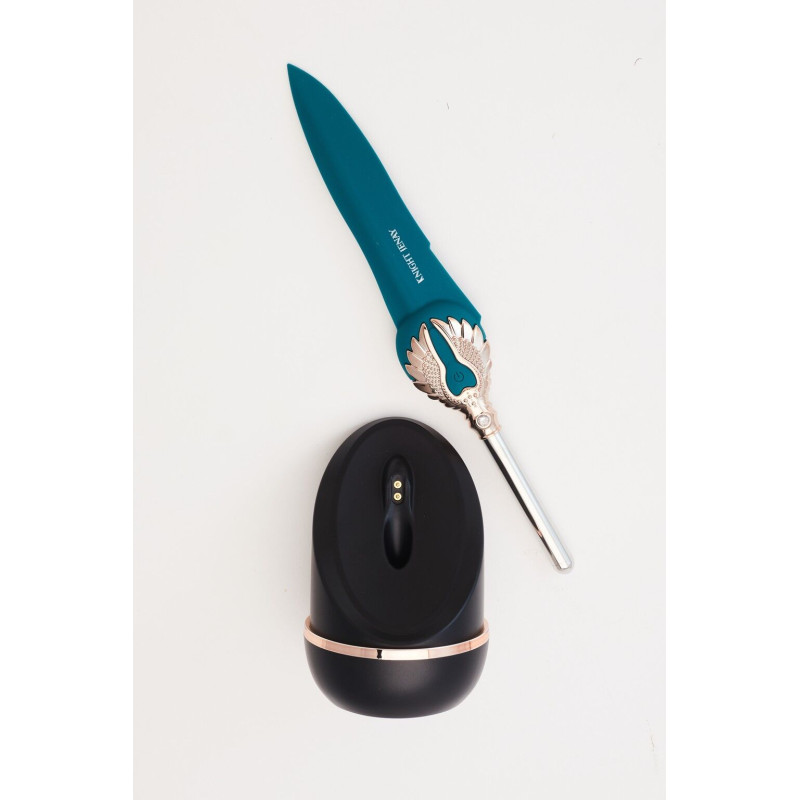 Изысканный вибратор Knight Jenay FLOWERS & SWORD, маска, лента и лубрикант в комплекте Изысканный вибратор Knight Jenay FLOWERS & SWORD, маска, лента и лубрикант в комплекте