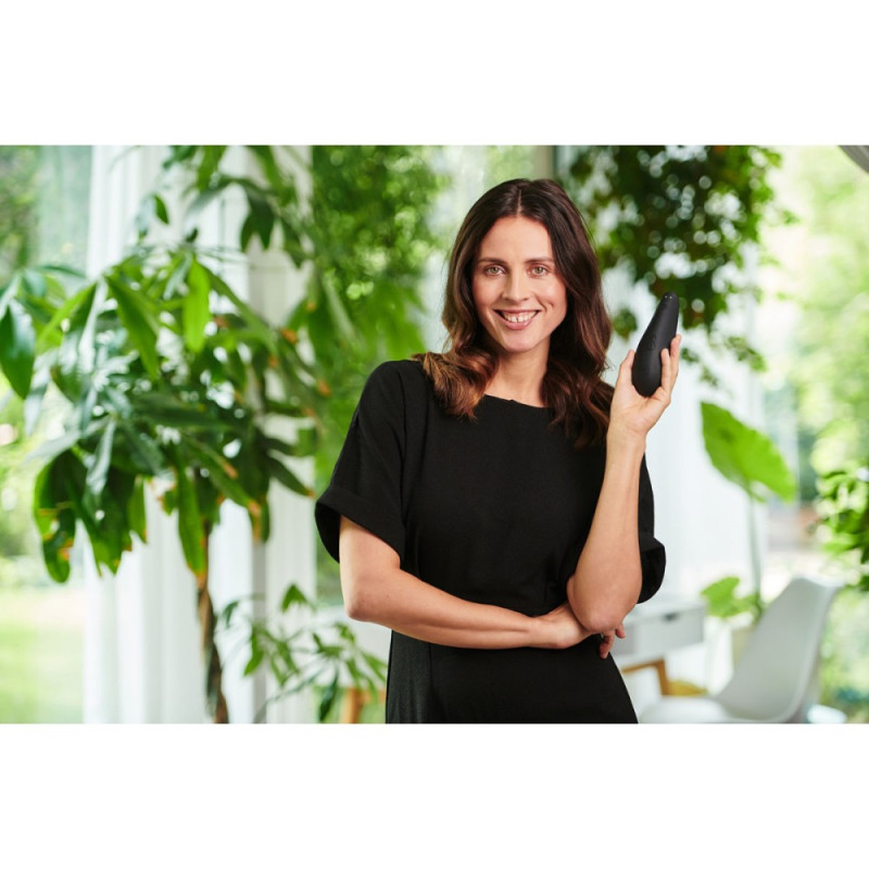 Вакуумный стимулятор клитора Womanizer Classic 2 Black