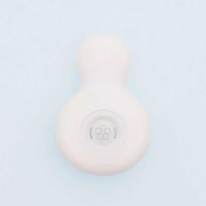 Мінівібратор IROHA YUKI White, дуже ніжний, 5 режимів, перезаряджуваний Мінівібратор IROHA YUKI White, дуже ніжний, 5 режимів, перезаряджуваний