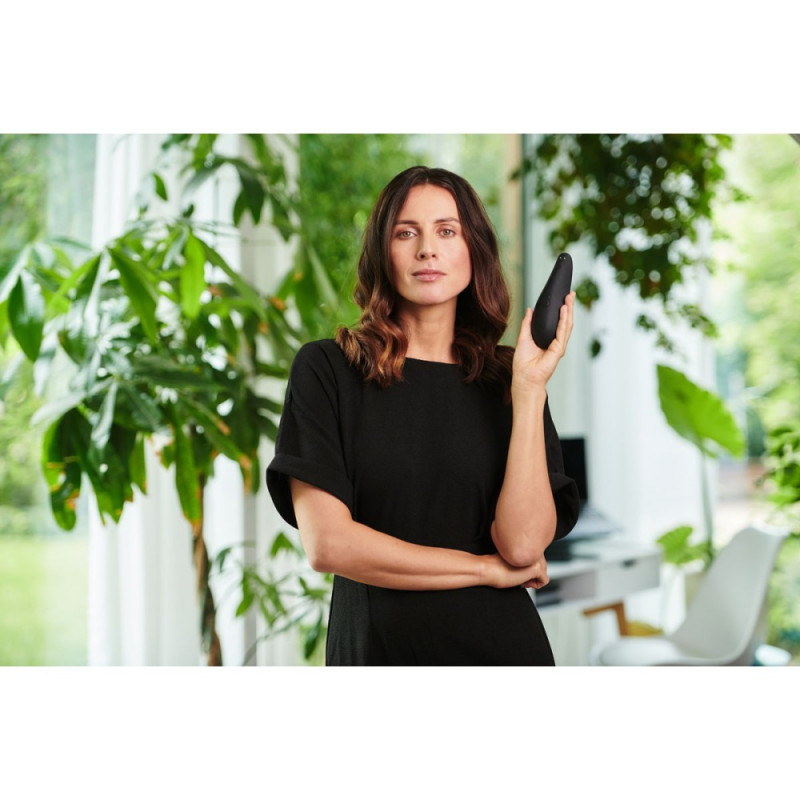 Вакуумный стимулятор клитора Womanizer Classic 2 Black