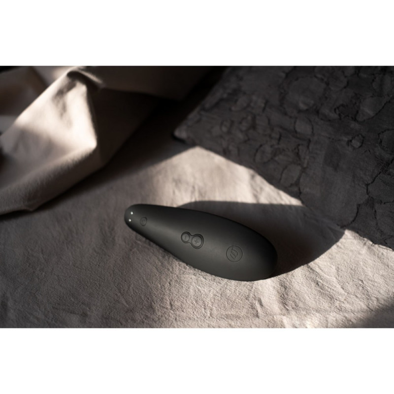 Вакуумный стимулятор клитора Womanizer Classic 2 Black