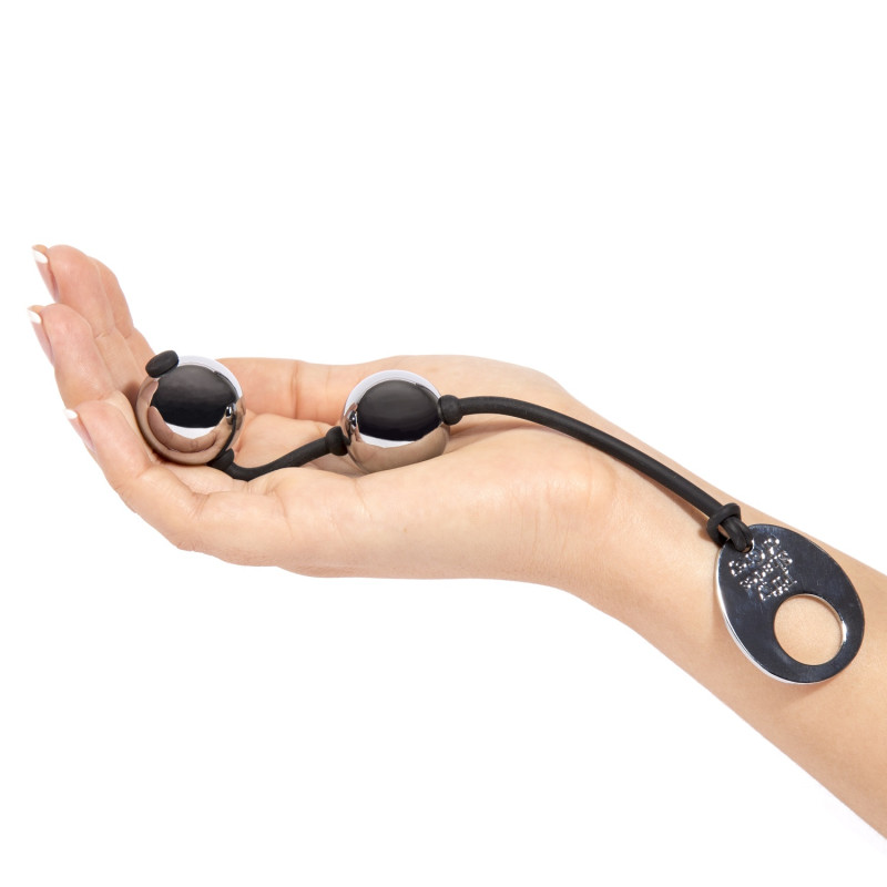 Серебристые металлические вагинальные шарики Fifty Shades of Grey Внутренняя Богиня Серебристые металлические вагинальные шарики Fifty Shades of Grey Внутренняя Богиня