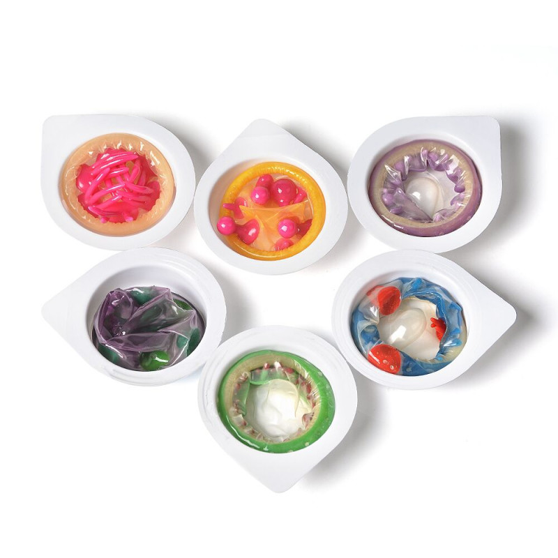 Recare Green Monster Spike Condom (з рядом кульок і вусиками на кінчику)