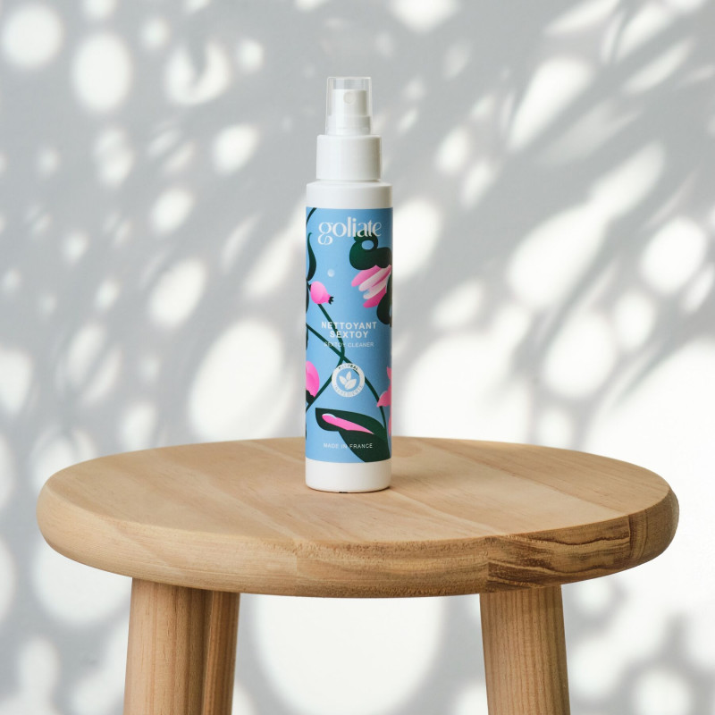 Антибактериальный спрей для игрушек Goliate Nettoyant Sextoy 100 мл, безопасен для тела
